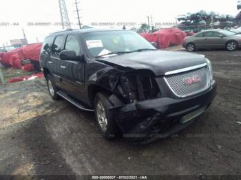  Salvage GMC Yukon