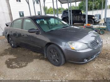  Salvage Nissan Altima