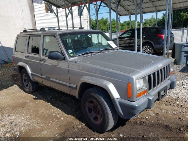  Salvage Jeep Cherokee