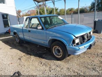  Salvage Chevrolet S-10