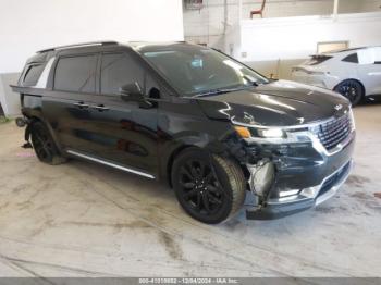  Salvage Kia Carnival