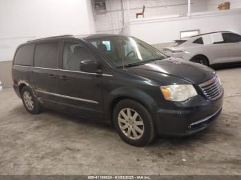  Salvage Chrysler Town & Country