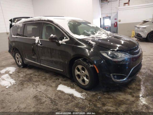  Salvage Chrysler Pacifica