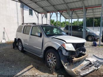  Salvage Nissan Pathfinder