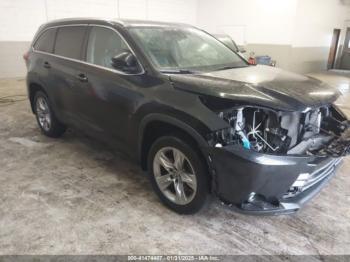  Salvage Toyota Highlander