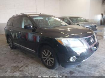  Salvage Nissan Pathfinder