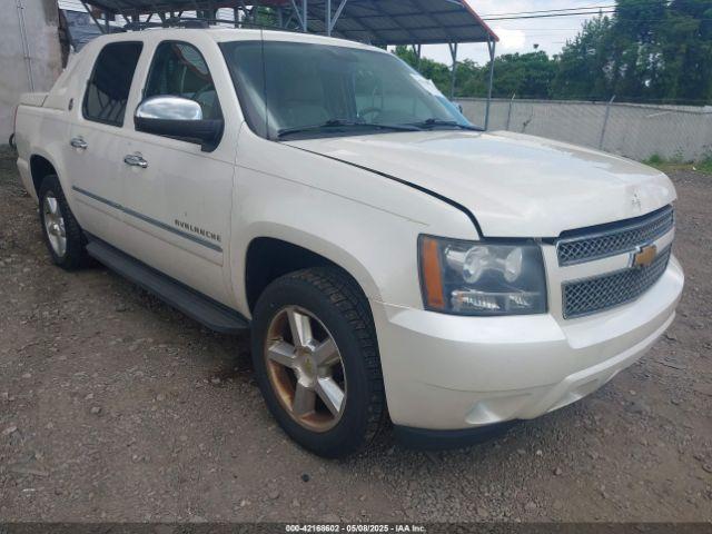  Salvage Chevrolet Avalanche
