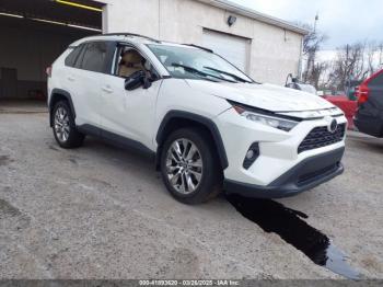  Salvage Toyota RAV4