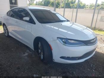  Salvage Chrysler 200