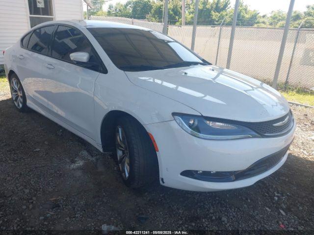  Salvage Chrysler 200