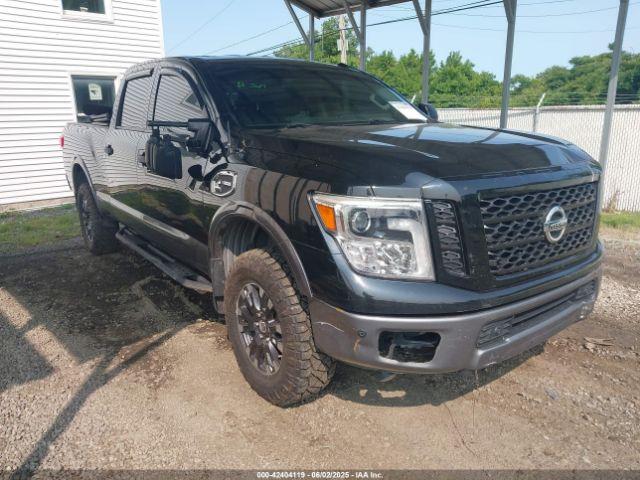  Salvage Nissan Titan