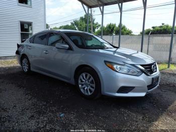  Salvage Nissan Altima