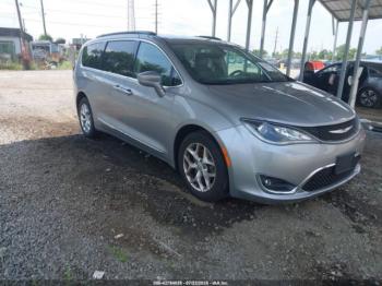 Salvage Chrysler Pacifica