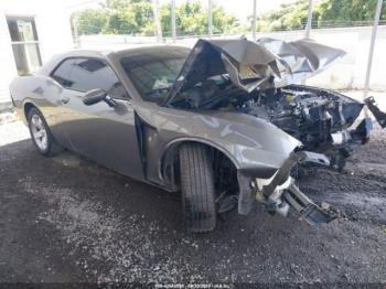  Salvage Dodge Challenger