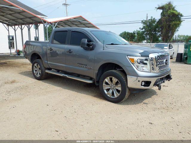  Salvage Nissan Titan