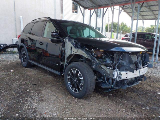  Salvage Nissan Pathfinder