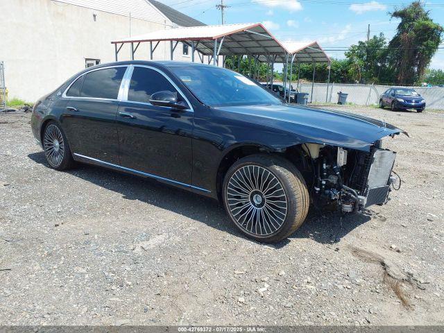  Salvage Mercedes-Benz Maybach