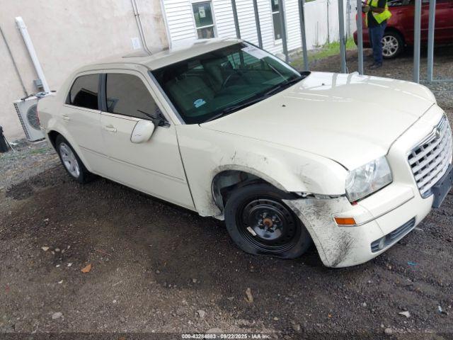  Salvage Chrysler 300
