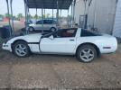 Chevrolet Corvette Image 2