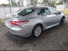Toyota Camry Le Image 5