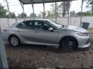 Toyota Camry Le Image 10