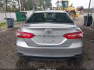 Toyota Camry Le Image 17