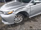 Toyota Camry Le Image 15