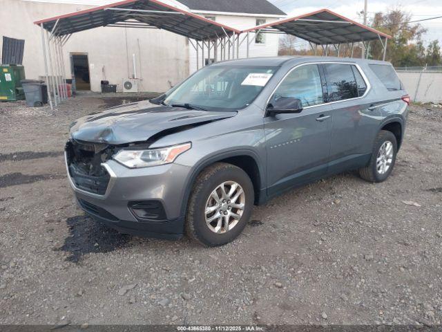 Chevrolet Traverse Ls Image 5