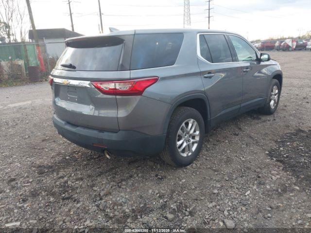 Chevrolet Traverse Ls Image 9