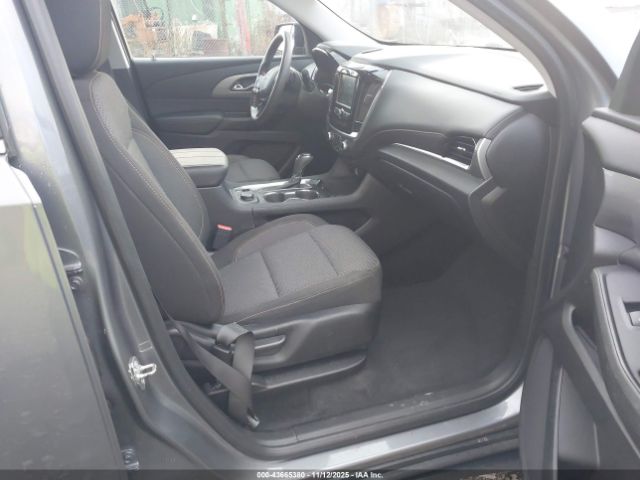 Chevrolet Traverse Ls Image 7