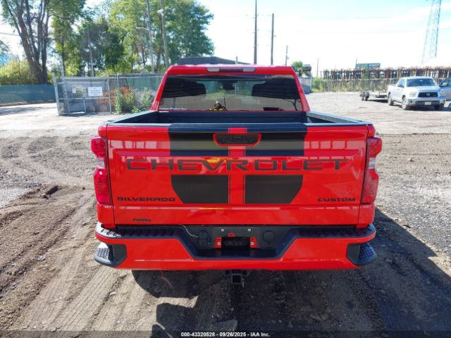 Chevrolet Silverado 1500 4wd  Short Bed Custom Image 5