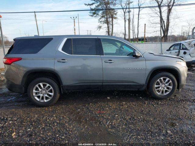 Chevrolet Traverse Fwd Ls Image 15