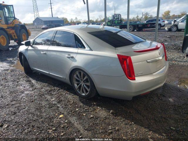 Cadillac XTS Standard Image 12