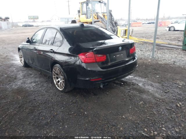 BMW 3 Series Xdrive Image 4