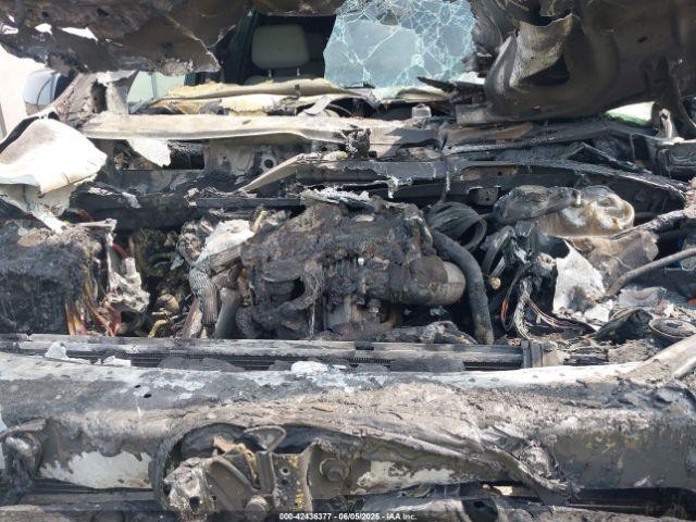 Chevrolet Suburban 4wd Lt Image 7