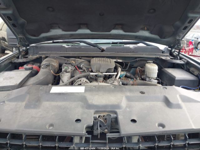 Chevrolet Silverado 2500 Ltz Image 2