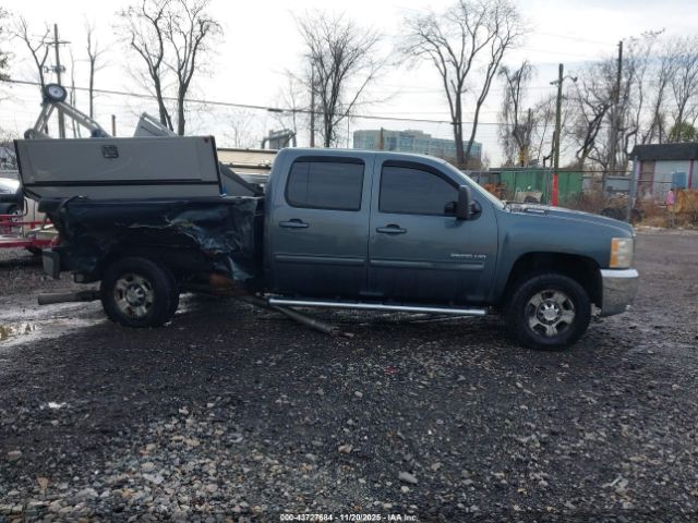 Chevrolet Silverado 2500 Ltz Image 14