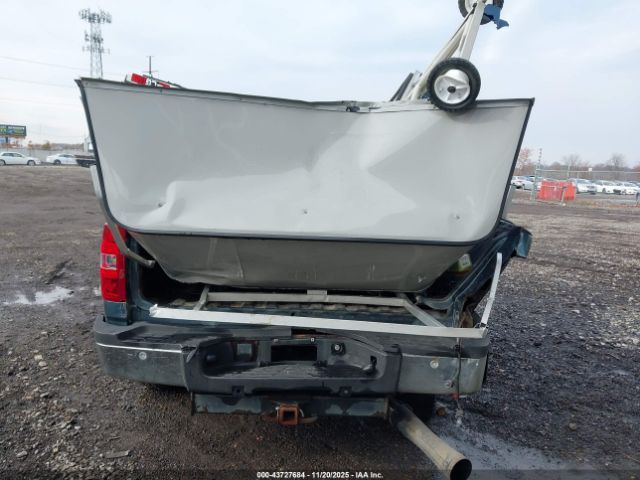 Chevrolet Silverado 2500 Ltz Image 4