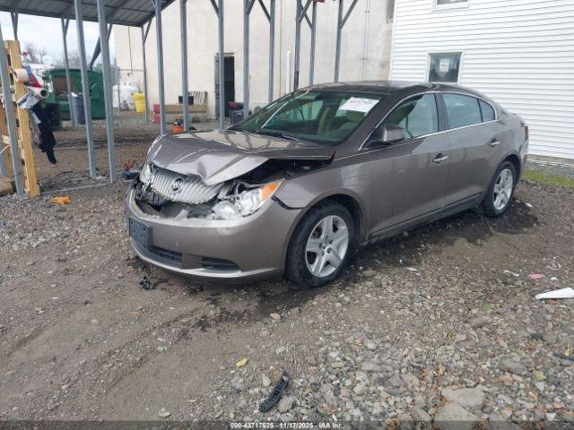 Buick LaCrosse Cx Image 2