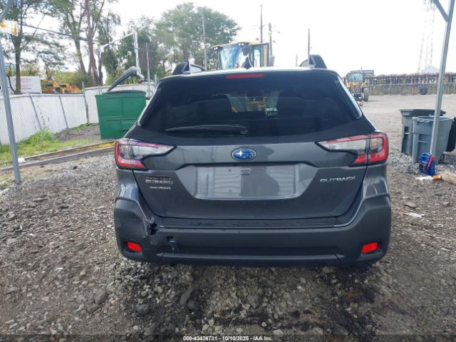 Subaru Outback Premium Image 8