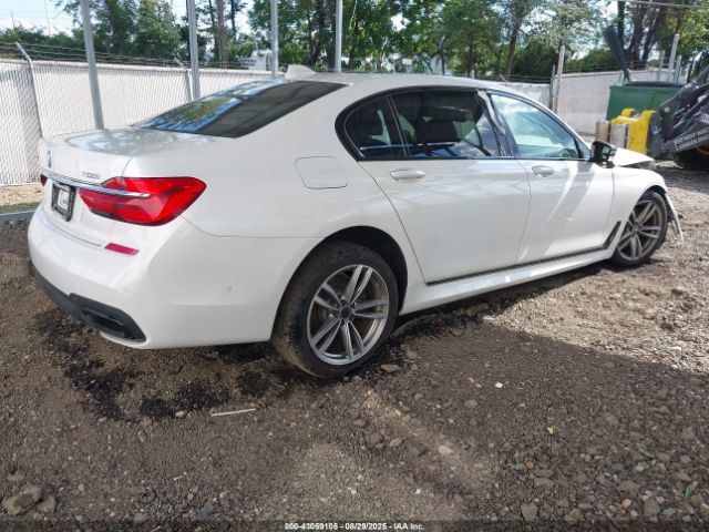 BMW Alpina B7 Xdrive Image 12