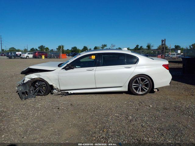 BMW Alpina B7 Xdrive Image 10