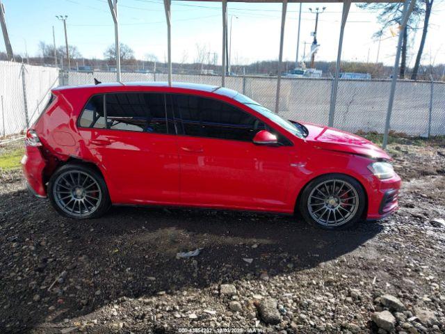 Volkswagen Golf Image 2